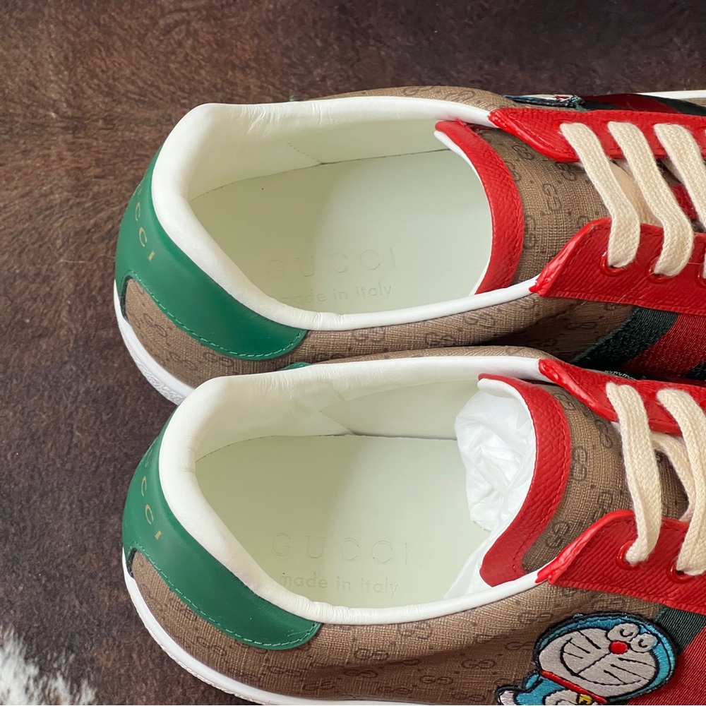 Gucci x Doraemon Sneakers - Picture 5 of 9